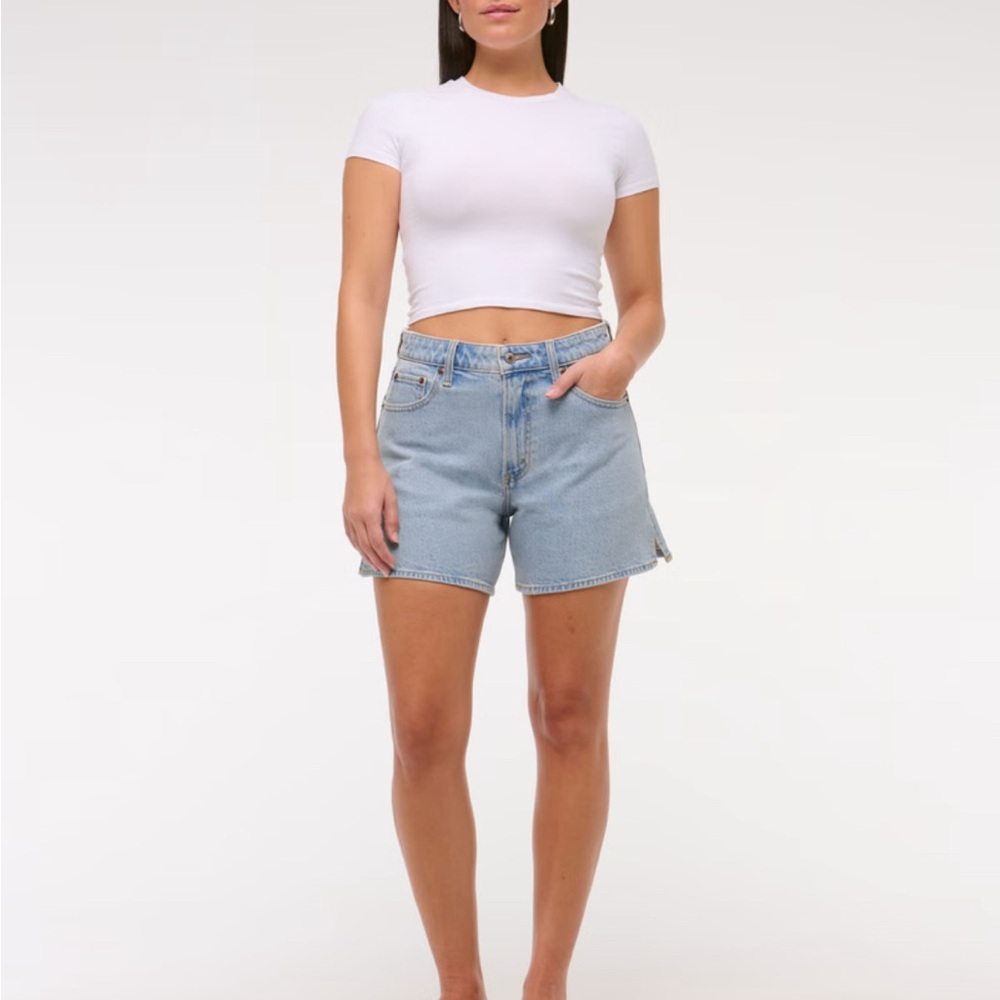 Abercrombie and Fitch Curve Love High Rise Dad Short